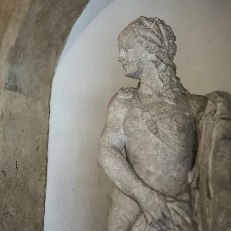 Antik şehir Yakınında 76 M2 Stüdyo , 1 Banyolu * Verona