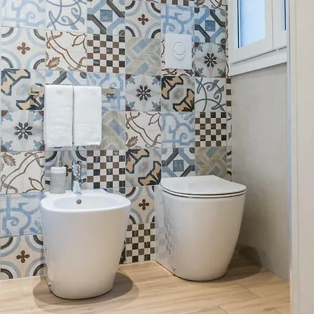 76m² Appartement, Met 1 Privé Badkamer In Citta Antica Appartement