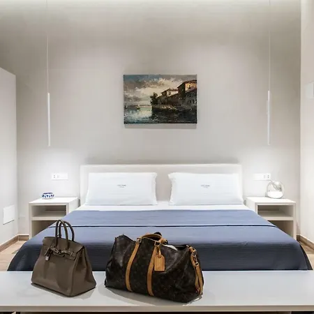 76m² Appartement, Met 1 Privé Badkamer In Citta Antica Appartement