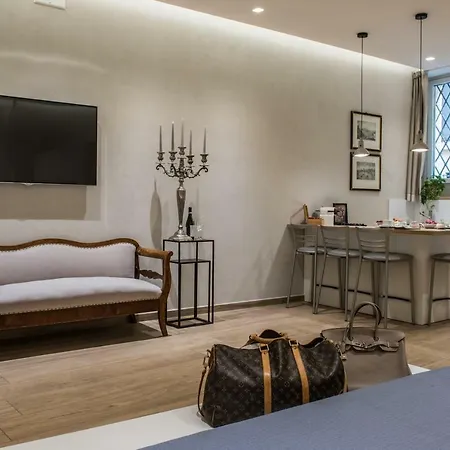 76m² Appartement, Met 1 Privé Badkamer In Citta Antica *