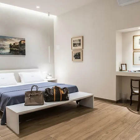 76m² Appartement, Met 1 Privé Badkamer In Citta Antica Appartement *